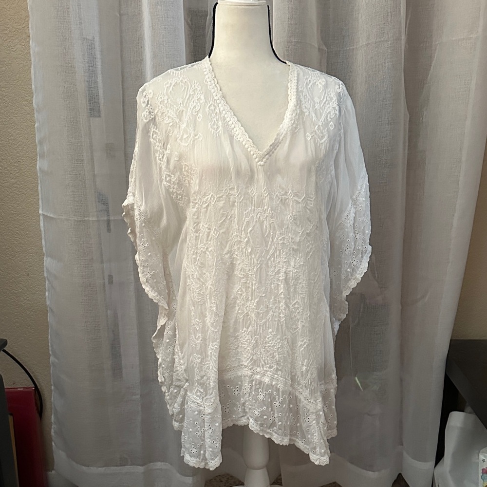 Johnny Was White Lace Top with Embroidery size M
